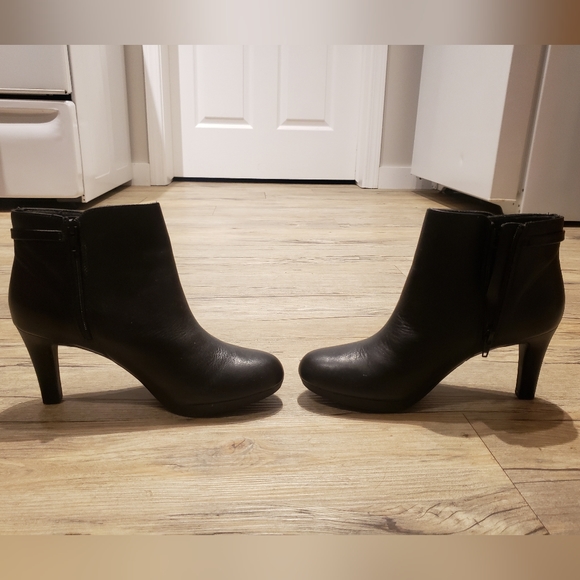 Clarks High Heel Boots - Picture 2 of 2